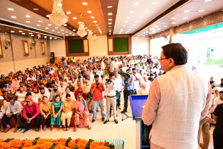 मुख्यमंत्री ने किया अनुसूचित जाति के युवाओं से संवाद