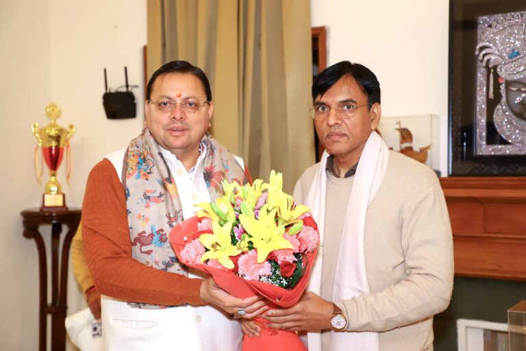 CM Dhami Met Sports Minister :  मुख्यमंत्री धामी ने खेल मंत्री श्री मनसुख मांडविया से राष्ट्रीय खेलों के आयोजन की तैयारियों के बारे में जानकारियां साझा की