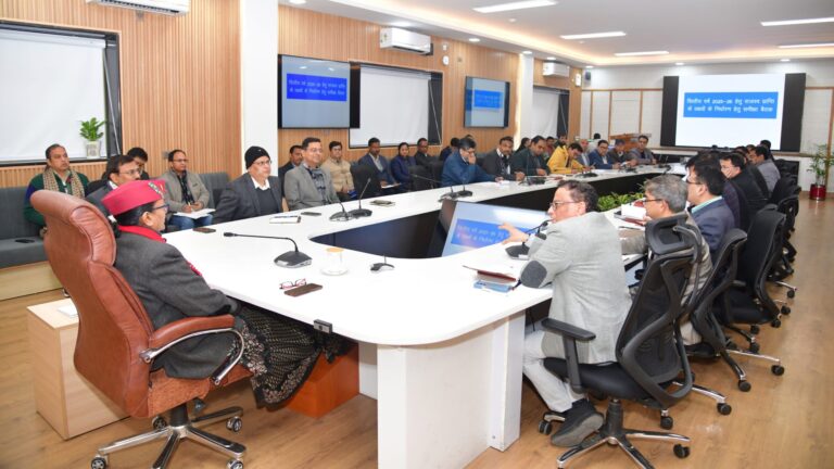 Chief Secretary : मुख्य सचिव ने नाबार्ड को प्रस्तावों की स्वीकृति में तेजी लाने के दिए निर्देश