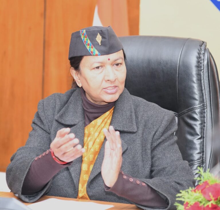 सीएस श्रीमती राधा रतूड़ी ने स्कूलों में ईट राइट मूवमेंट के तहत स्थानीय मिलेट्स को मिड डे मील में शामिल करने के निर्देश दिए