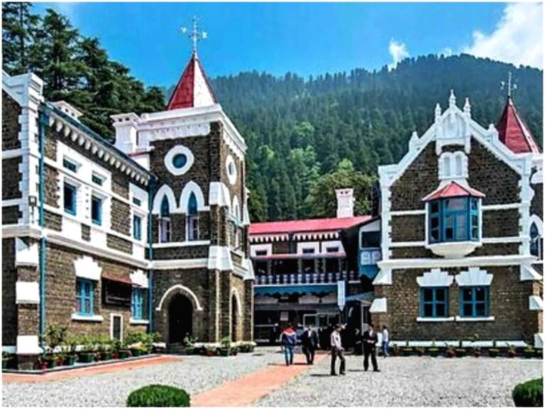 Nainital High Court : बागेश्वर में खड़िया खनन में लगीं 124 मशीनें सीज, 160 पट्टा धारकों को नोटिस जारी