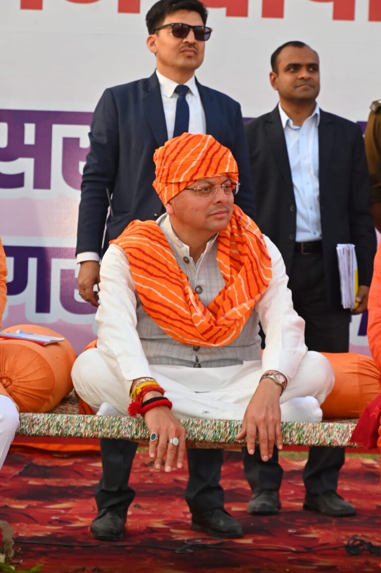 सीएम धामी हरिद्वार में एक्शन मोड में, चौपाल में सुनीं समस्याएं, मौके पर दिए समाधान के आदेश