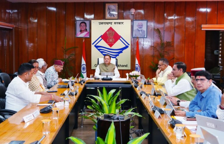 धामी कैबिनेट के बड़े फैसले: चारधाम के घोड़े-खच्चरों के बीमा में सरकार देगी 20% प्रीमियम, उत्तराखंड बनेगा पूर्ण साक्षर राज्य