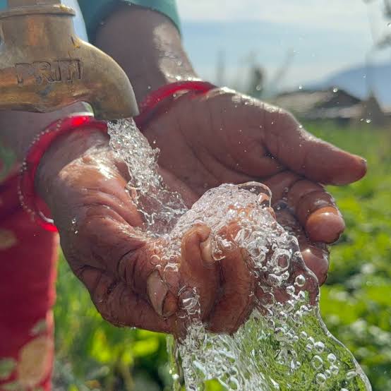 पौड़ी गढ़वाल में पेयजल योजनाओं के सुदृढ़ीकरण पर जोर, ग्रामीण क्षेत्रों को मिलेगा बेहतर लाभ
