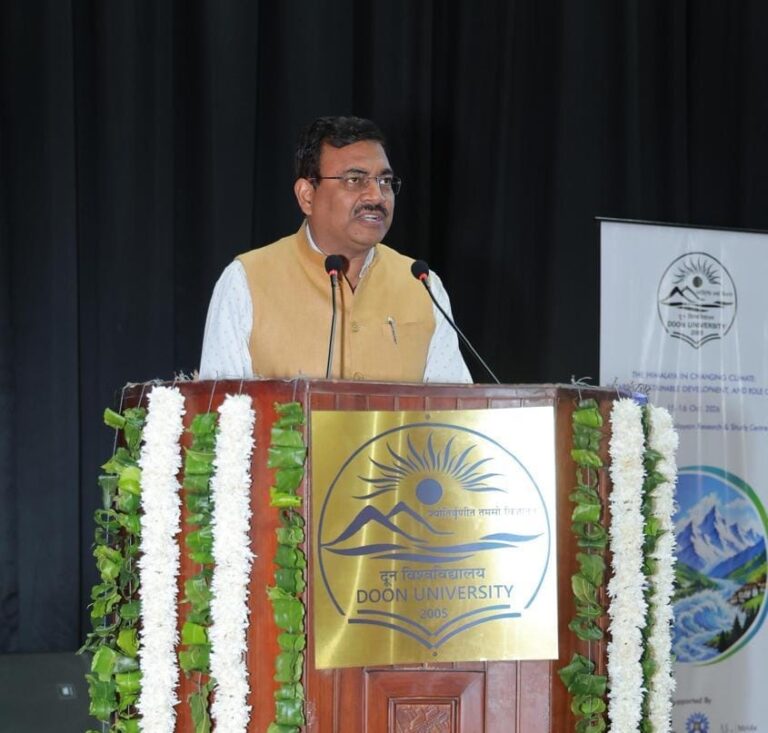हिमालयी आपदाओं से निपटने में AI की होगी अहम भूमिका, सतत विकास में स्थानीय समुदायों की भागीदारी जरूरी: मुख्य सचिव